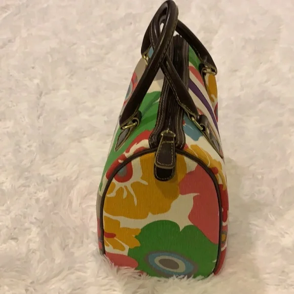 “Victoria Secret” Tote - Picture 3 of 6